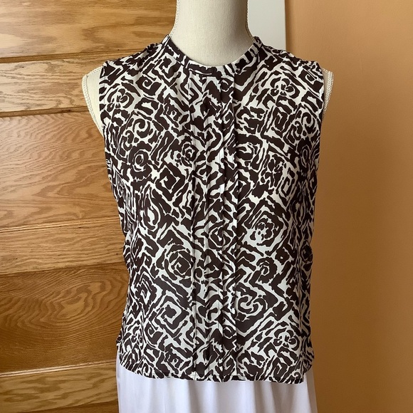 HARVE BENARD Chocolate and Cream Floral Blouse - Picture 3 of 11